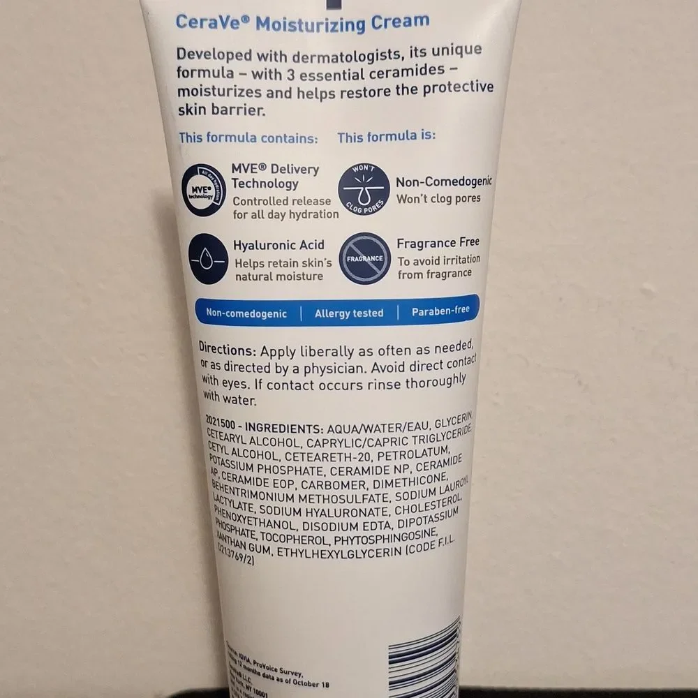 CeraVe Moisturizing Cream for Dry Skin